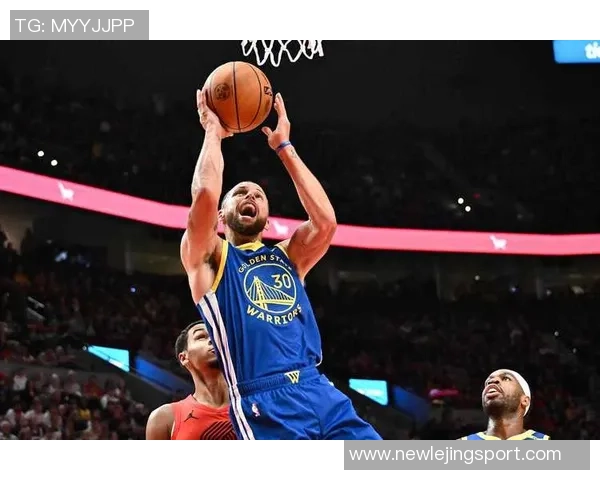 维金斯最后时刻发力16投9中三分球表现出色砍下22分4篮板3助攻半场独得15分